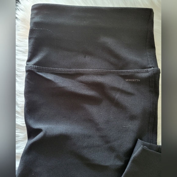 NWOT  Mondetta Performance Luxury Black Leggings, Size Large (30), Flare Leg - Picture 5 of 7
